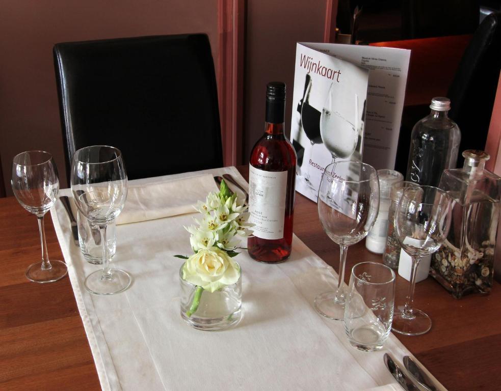 Hotel Restaurant Zeeland Tholen Kültér fotó